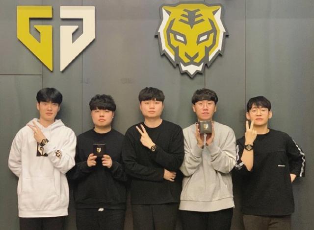 整体进攻空 整体进攻空